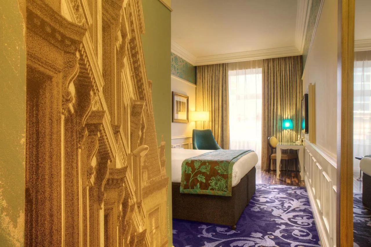 Premium King Room